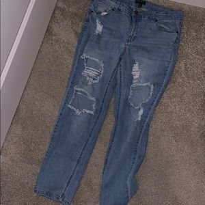 Forever 21 ripped boyfriend jeans